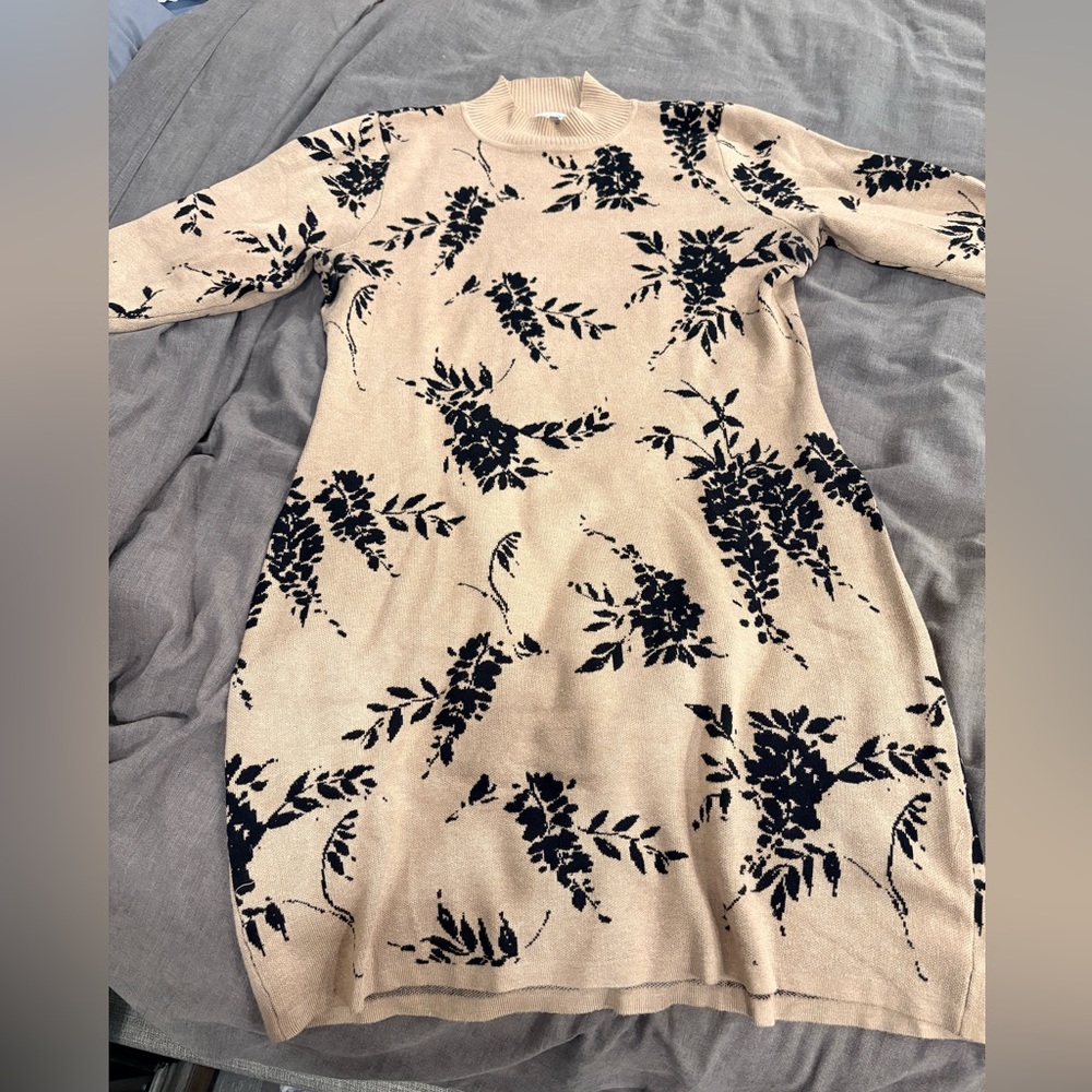 Calvin Klein Tan and Black Floral Long Sleeve Dress